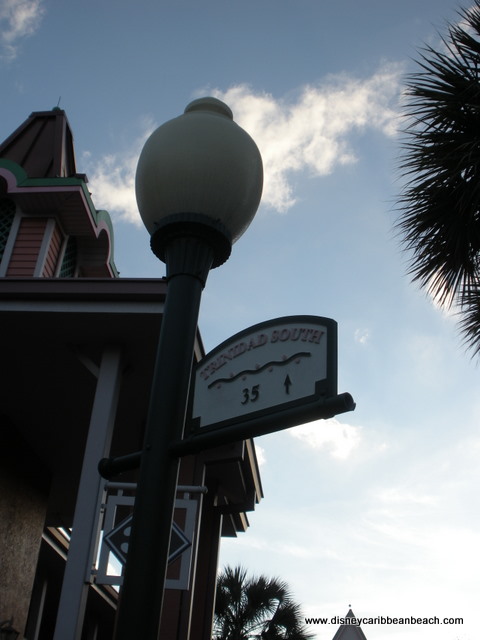 Trinidad South bdlg 35 sign